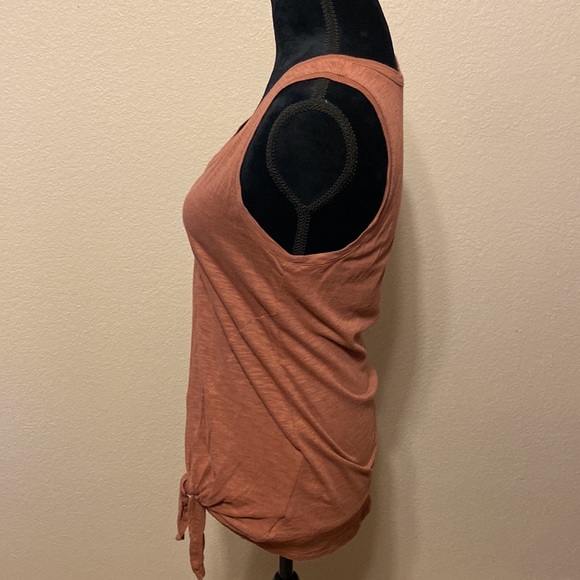 Express Front Tie Tank Top - Picture 2 of 7